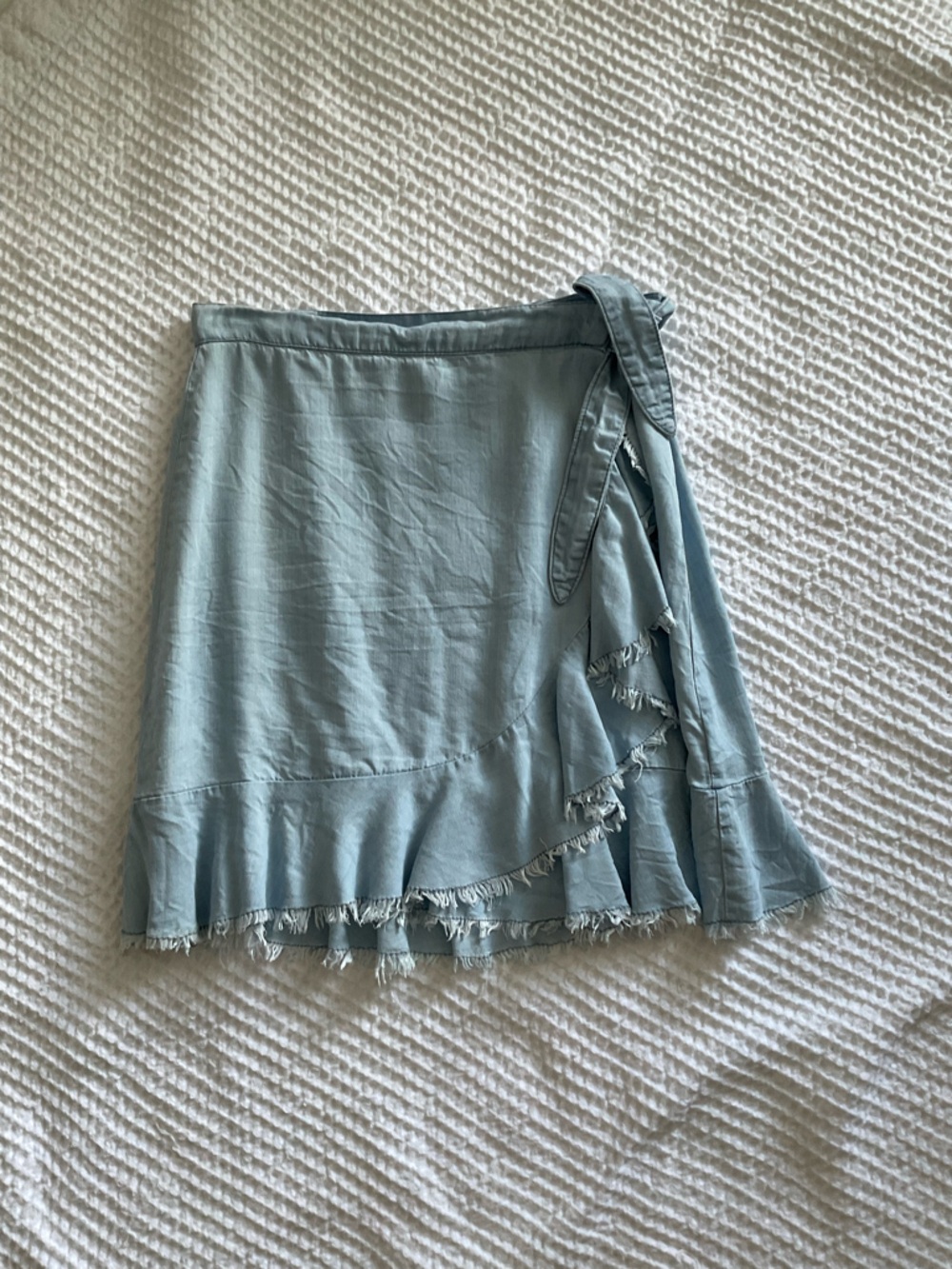 BB Dakota Light Blue Frayed Hem wrap Mini Skirt size 0